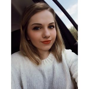 Meet your Posher, Sydni